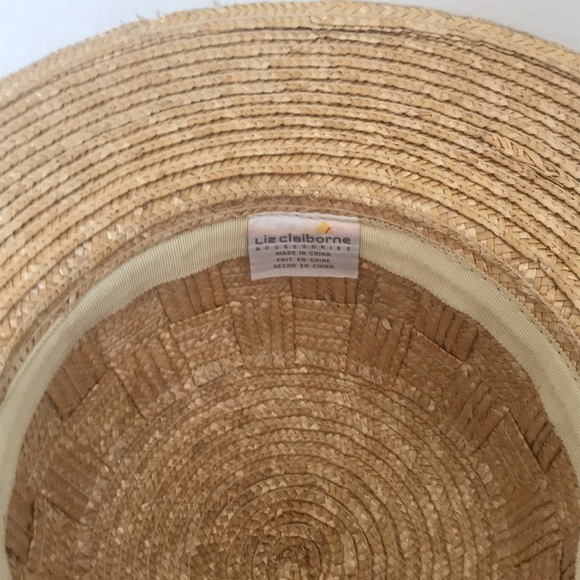 Vintage natural woven liz caliborne hat - Picture 2 of 2